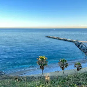 Apartamento Modern Three-level Near The Sea, Benalmádena